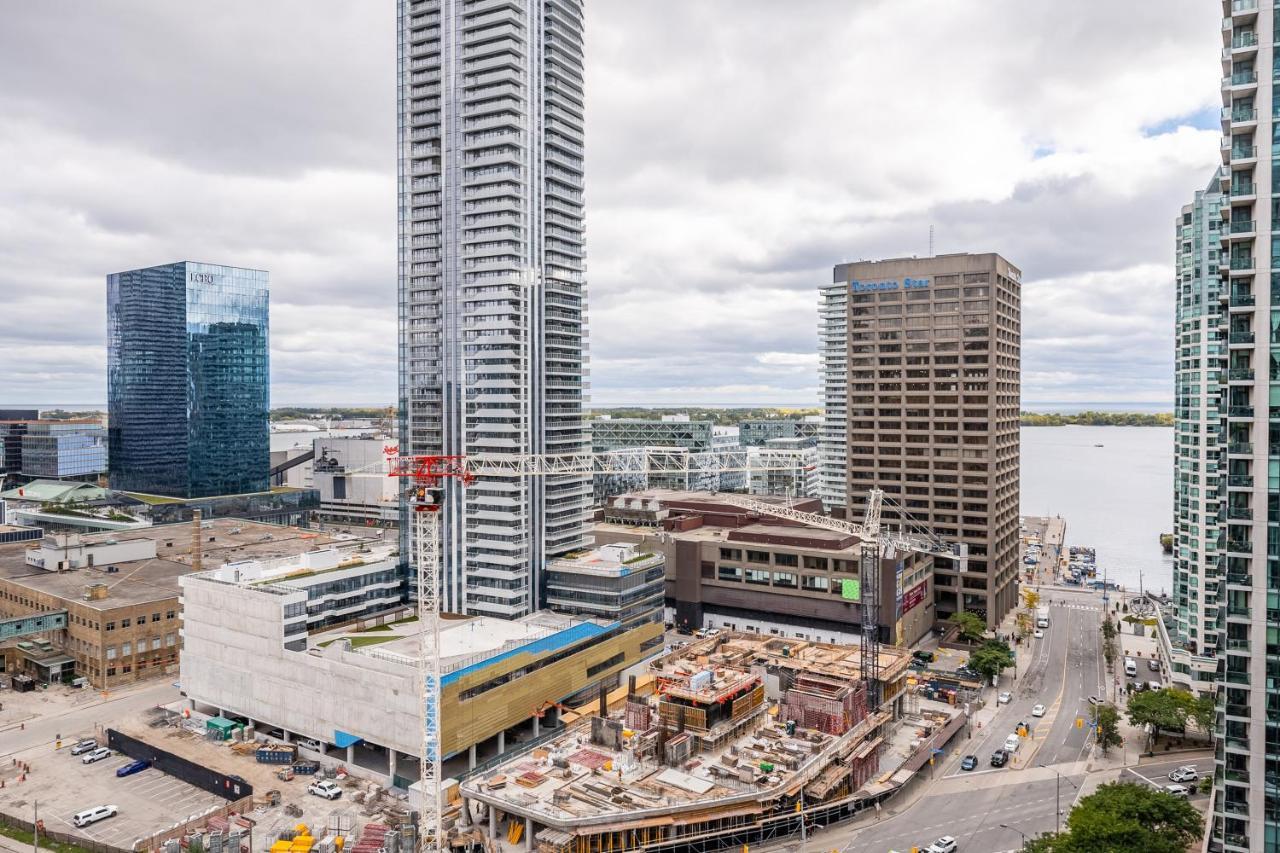Globalstay Yonge St Condos โตรอนโต ภายนอก รูปภาพ