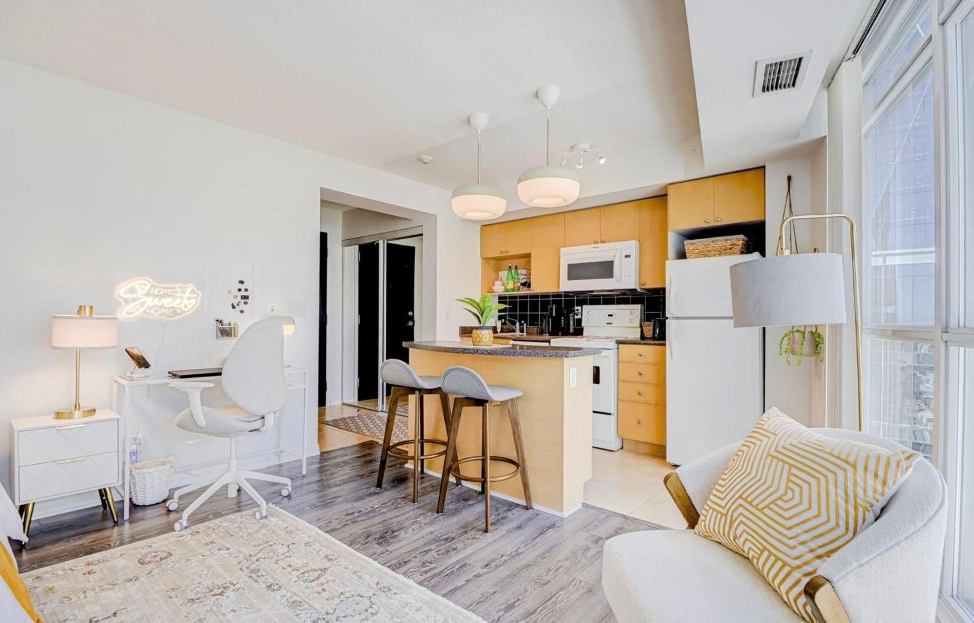 Globalstay Yonge St Condos โตรอนโต ภายนอก รูปภาพ