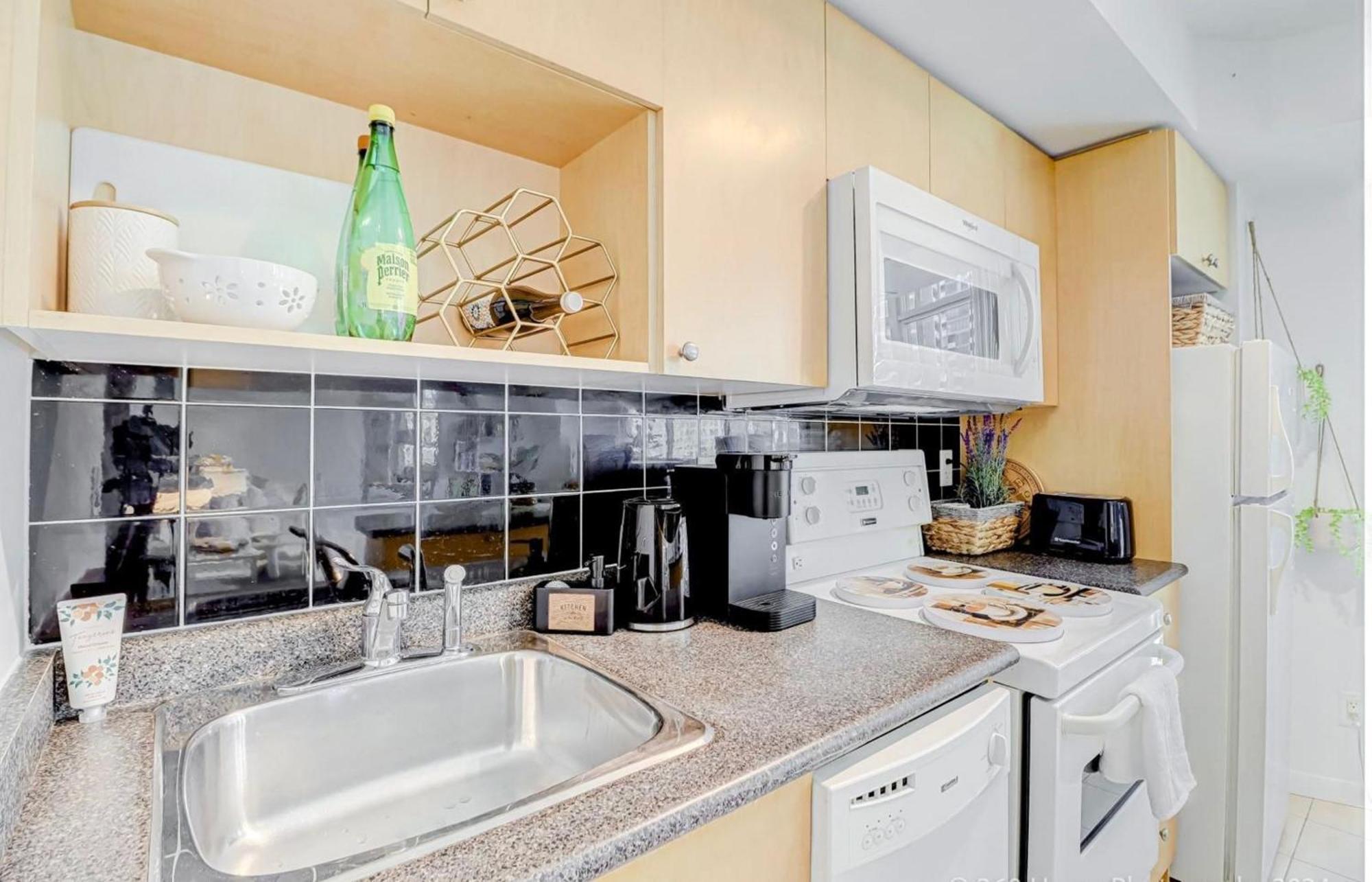 Globalstay Yonge St Condos โตรอนโต ภายนอก รูปภาพ